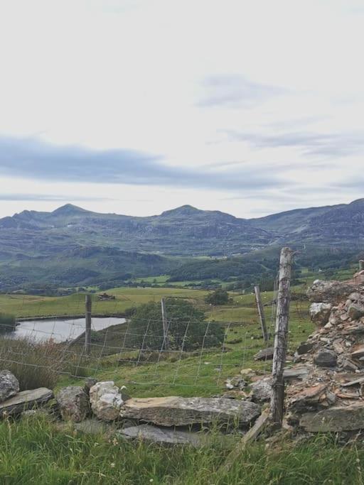 Zipworld Waterfalls Eryri Dogs Welcome 3 Bed Sleeps 5 Blaenau Ffestiniog Kültér fotó